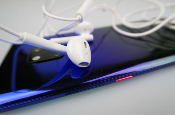 Putere volum Huawei Mate 20 Pro: Huawei-Mate-20-Pro_059.JPG