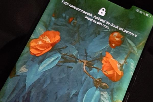 Huawei Mate 20 Pro ar avea probleme cu ecranul, afișează culori deformate pe unele unități (#gluegate)