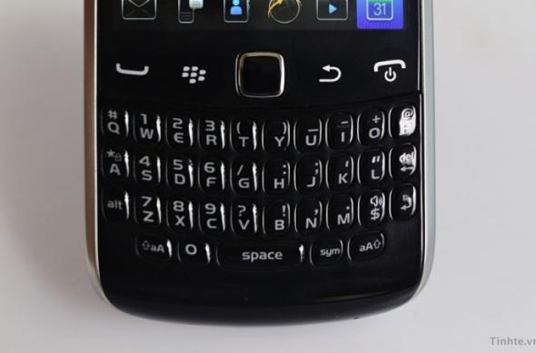 BlackBerry Curve 9370 (Apollo) Într-o ședință foto detaliată (Video): gsmarena_002.jpg
