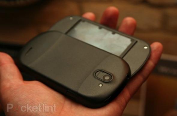 Telefon LG cu două ecrane și qwerty - concept inedit: lg_qwerty_dual_screen_android_phone_8.jpg