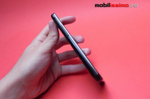 Review Samsung Galaxy S II - telefonul anului 2011, sau doar un candidat serios la titlu? (Video): review_samsung_galaxy_s_ii_mobilissimo_02.jpg