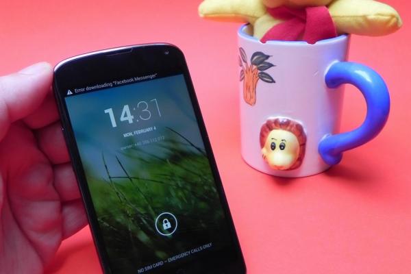 Review Google Nexus 4: baterie bună, OS atractiv, dezamăgire În rest (Video)