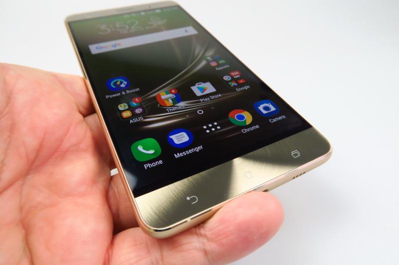 ASUS ZenFone 3 Deluxe (ZS570KL) - Galerie foto Mobilissimo.ro: ASUS-ZenFone-3-Deluxe_108.JPG