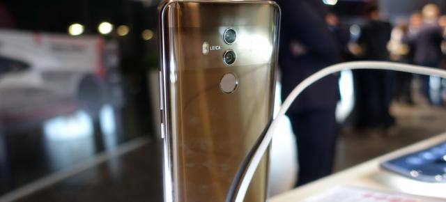 Huawei Mate 10 PRO hands-on: cu mâinile pe exponentul AI de la Huawei, proaspăt sosit în România (Video)