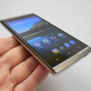 Allview E3 Living Review + Concurs: telefonul pentru tineri face selfie-uri bune, se aude cu surround, filmează la 480p doar (Video)