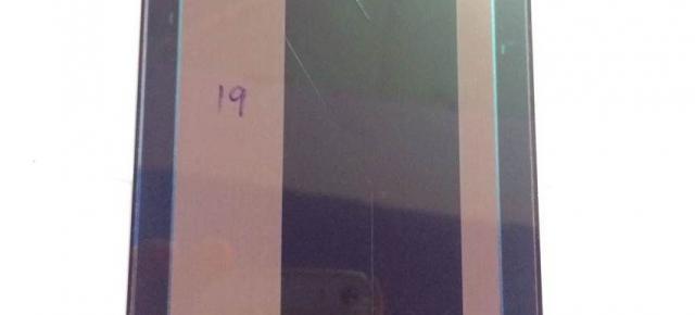 Samsung ar urma să folosească propriul panou touch pe Galaxy S7