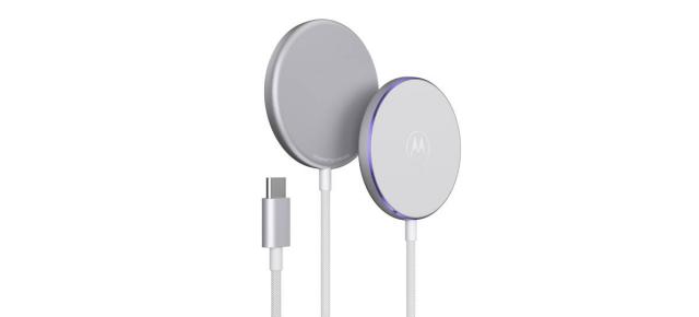 IFA 2026: Motorola lansează moto snap wireless charger cu Qi2.2 la 25 W și până la 30 W pe telefoanele Moto