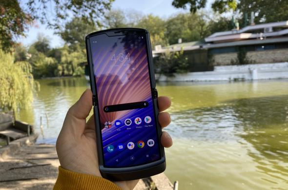 Motorola RAZR 5G - Galerie foto Mobilissimo.ro: Motorola-RAZR-5G_001.jpg