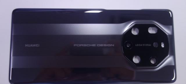 Huawei Mate 40 RS Porsche Design îşi dezvăluie panoul din spate; Va costa 2000 de euro