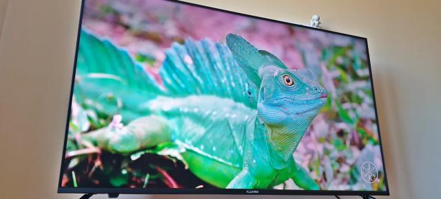 Prezentare Allview QL50ePlay6100-U: Primul televizor QLED Allview vine cu upgrade-uri audio-vizuale și Android TV la bord
