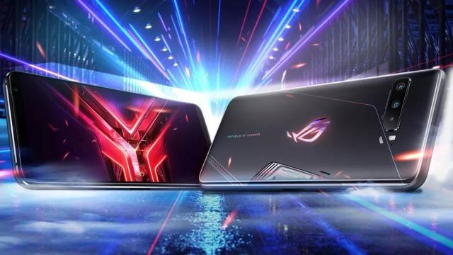 <b>Turul Magazinelor #780: ASUS ROG Phone 3 la preţ bun, ceas de fitness la 100 lei, Galaxy S20 Plus BTS pentru fanii k-pop</b>Ne revenim după "revelionul Apple" de aseară, când s-au anunţat 4 noi iPhone-uri şi de această dată vedem ce mai mişcă în Turul Magazinelor. Serialul nostru de reduceri zilnice a ajuns la episodul 780