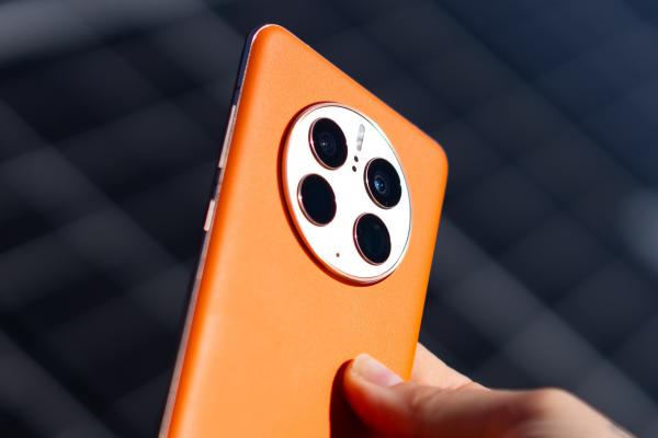 Turul Magazinelor #1313: Huawei Mate 50 Pro cu 40% mai ieftin, Pixel 6a la super ofertă, căşti Sony de top