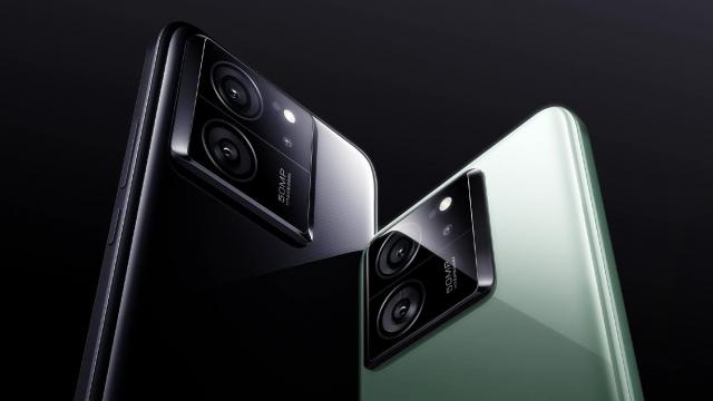 <b>Redmi K60 Ultra devine oficial cu procesor Dimensity 9200+; Cât costă varianta cu 24 GB RAM?</b>Printre numeroasele noutăți Xiaomi de astăzi se numără și smartphone-ul Redmi K60 Ultra, un terminal cu dotări de top ce pune la bătaie un procesor cu adevărat potent de la MediaTek. Are și un design premium, iar mai multe descoperim 