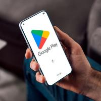 Google va trimite notificări pentru aplicațiile Android eliminate din Play Store și abandonate de dezvoltatori
