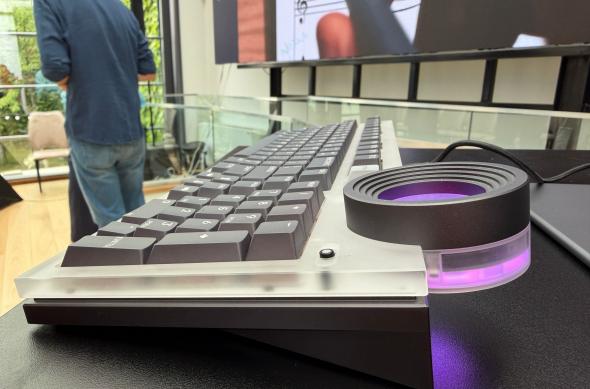 Lenovo Yoga Creative Keyboard AngryMiao Edition - Fotografii: Tastatura (10).jpg