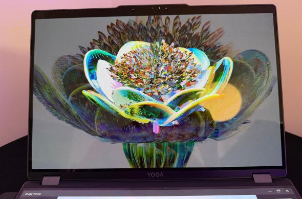 Lenovo Yoga Book 3D - Fotografii: Book-3D (10).jpg