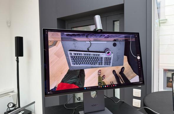 Lenovo Yoga Pro 27UD-10 - Fotografii: Lenovo (1).jpg