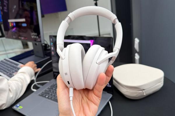 Lenovo Yoga Headphones - Fotografii