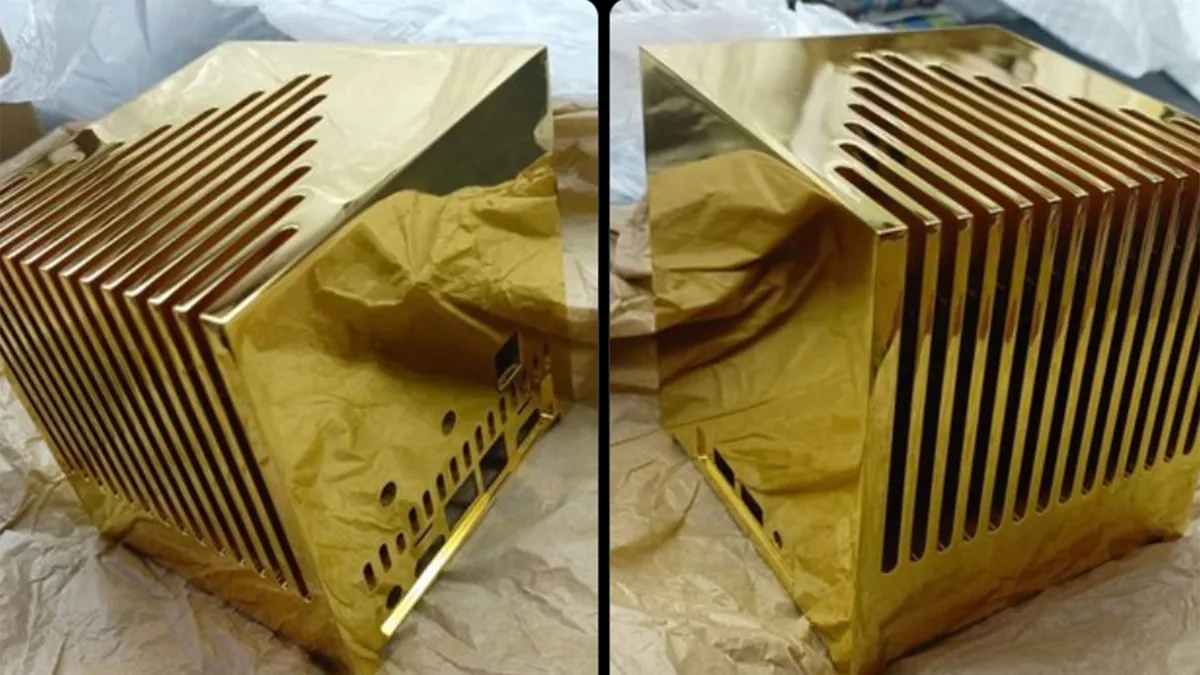 Cineva și-a făcut un mini PC din aur de 24K: costă 1,7 milioane de dolari și cântărește 13 kg