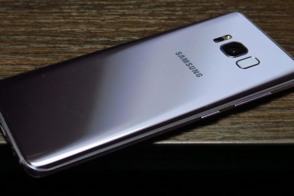 Android Oreo se distribuie acum și către utilizatorii români de Samsung Galaxy S8 și Galaxy S8+
