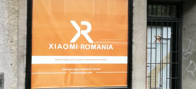 Cum arată "Xiaomi Store"-ul din Sibiu versus cum arată un magazin oficial Xiaomi din Barcelona (Foto)