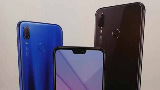 <b>Huawei Nova 3e apare într-o imagine promoţională, ar fi o versiune a lui Huawei P20 Lite</b>Huawei a făcut un obicei din a lansa telefoane sub multiple nume şi sub-branduri. Numai Huawei Mate 10 Lite a avut vreo 5-6 versiuni internaţionale, iar Huawei P9 Lite (2017) avea şi el câteva variante sub alt nume. Acum apare Huawei Nova 3e şi după ce..