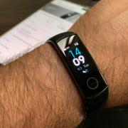 Honor Band 4 Review: brăţară de fitness cu autonomie excelentă, ecran color, nu aşa sexy ca Mi Band