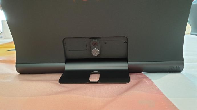Lenovo Yoga Smart Tab  - Fotografii Hands-On de la evenimente: Lenovo-Yoga-Smart-Tab_007.jpg
