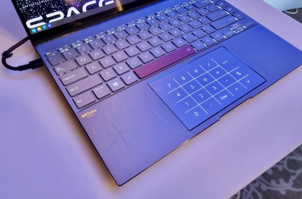 Zenbook 14X OLED Space Edition - Fotografii eveniment: 20220223_122603.jpg