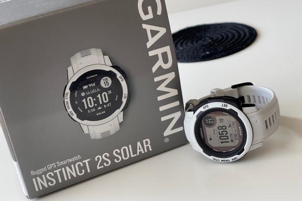 Garmin Instinct 2s Solar - Unboxing