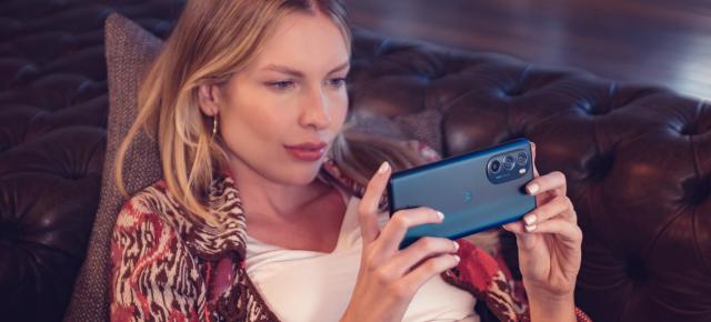 Preț și disponibilitate Motorola Edge 30 Pro în România
