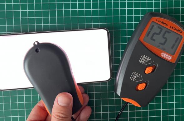 OnePlus Nord 5 - Test luminozitate: Luminozitate (1).jpg