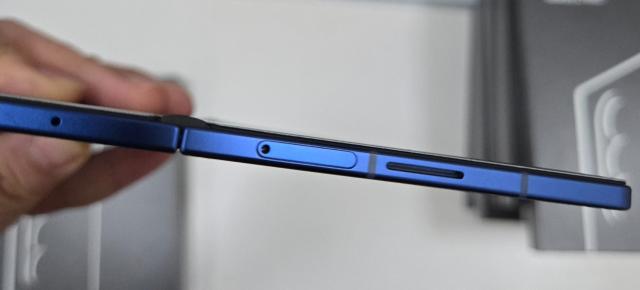 Fold 7 în varianta Blue Shadow scapă pe internet; profil vizibil mai subțire, Snapdragon 8 Elite și până la 1 TB stocare