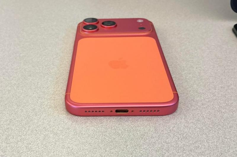 iPhone 17 Pro Max (Cosmic Orange) - Schimbare culoare: download - 2025-10-17T152506.333.jpg