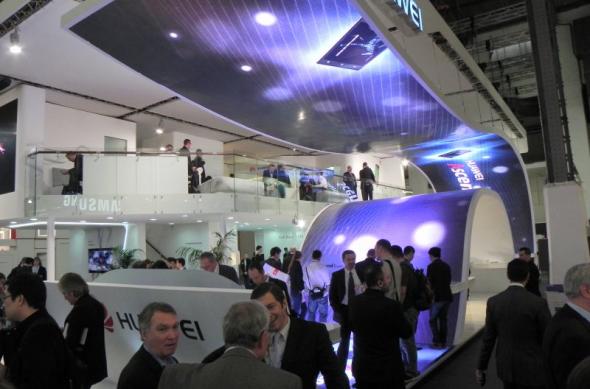 MWC 2012: Standul Huawei vi se dezvăluie - SF, tehnologie de vârf și cele mai noi telefoane (video): dscn0851jpg.jpg