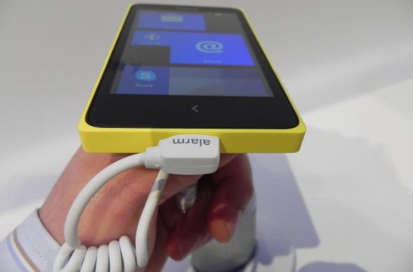 Hands on cu Nokia X, primul Android de la Nokia și Începutul unei serii interesante (Retro MWC 2014 - Video): dscn4666jpg.jpg