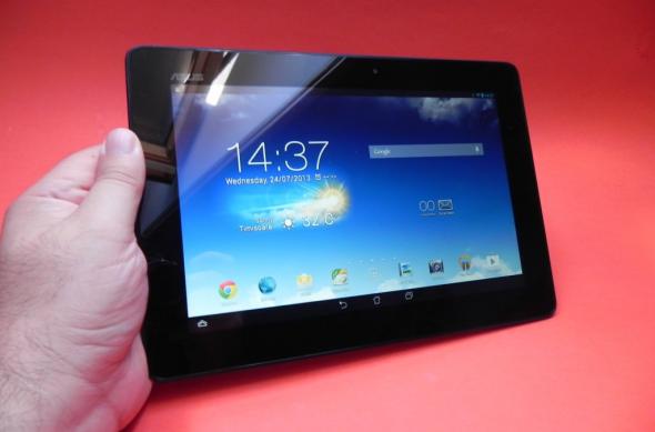 Review ASUS MeMo Pad FHD 10: o tabletă midrange cu difuzoare excelente, procesor Intel performant și design plăcut (Video): asus_memo_pad_fhd_10_review_mobilissimo_ro_04jpg.jpg