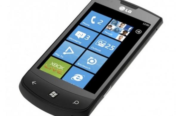 LG Optimus 7, primul telefon Windows Phone 7 confirmat oficial; acum cu detalii: lgoptimus7phone_01.jpg