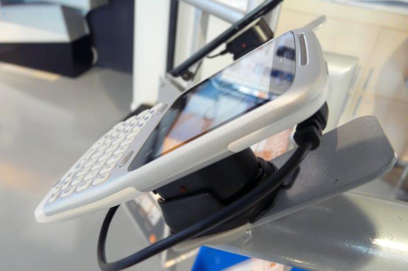 HTC ChaCha În primul său preview din România, la Mobilissimo.ro (Video): htc_chacha_hands_on_mobilissimo_13jpg.jpg