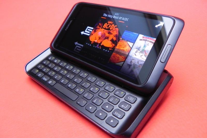 Review Nokia E7 - Mobilissimo vă aduce un nou capitol din istoria Symbian^3 În ziua lansării lui E7 În România!: dscn5143jpg.jpg