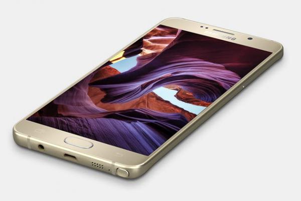 Weekend-ul aduce reduceri pentru produsele Samsung comercializate de QuickMobile; Note 5 la 1.749 lei!