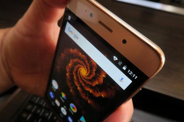 Allview X4 Soul Lite: Display IPS mai luminos decât la unele flagship-uri cu pretenţii