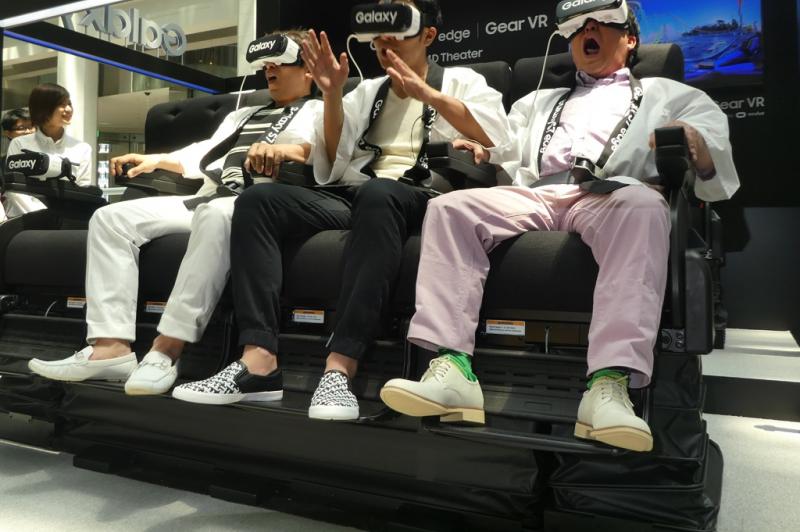 Samsung Galaxy Studio: l_si-Galaxy-02.jpg