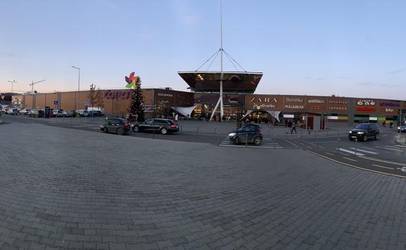 Fotografii făcute ziua cu iPhone XR (mostre foto pe timp de zi realizate în Brașov): Photo 01-12-2018, 16 37 29.jpg