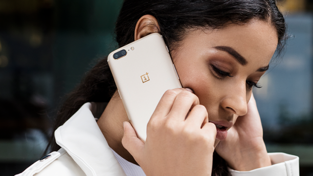 OnePlus va deschide o facilitate R&D în India, centru unde va dezvolta și cipuri AI pentru televizoare