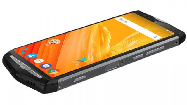 <b>TomTop ne propune două 2 telefoane interesante pentru două segmente de consumatori diferite</b>Astăzi din partea celor de la TomTop avem 2 recomandări de smartphone-uri, modele destinate unor două categorii diferite de consumatori după cum veți descoperi prin rândurile de mai jos. Avem în primul rând un model clasic să spunem care 