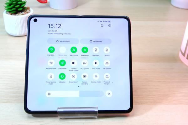 OPPO Find N: OS, UI, aplicaţii cu un ColorOS evoluat pe partea multitasking