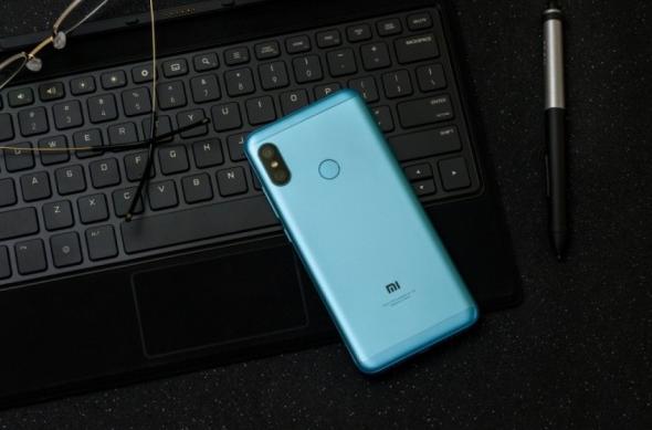 Leak fotografii Xiaomi Redmi 6 Pro: Leak-Foto-Xiaomi-Redmi-6-Pro_006.jpg