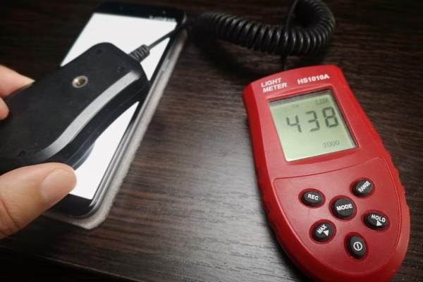 Luminozitate ecran Samsung Galaxy A6 (2018)