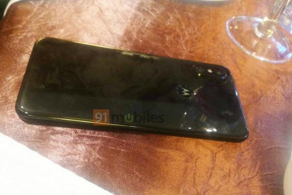 Leak Motorola Moto One și One Power (fotografii)